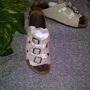 🌊Birkenstock Silver Sandals Sz. 41(10.5/11)🌊